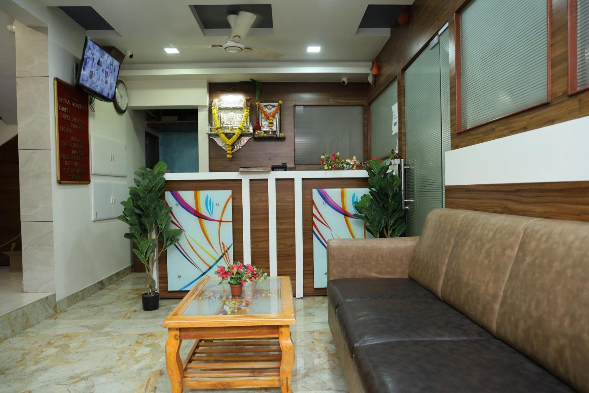 Hotel Satyam Residency Navi Mumbai Extérieur photo