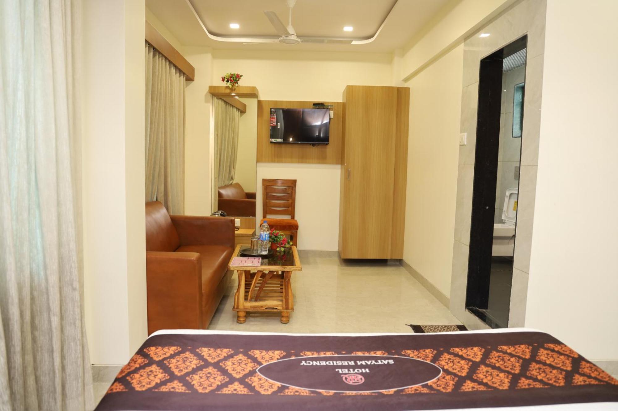 Hotel Satyam Residency Navi Mumbai Extérieur photo