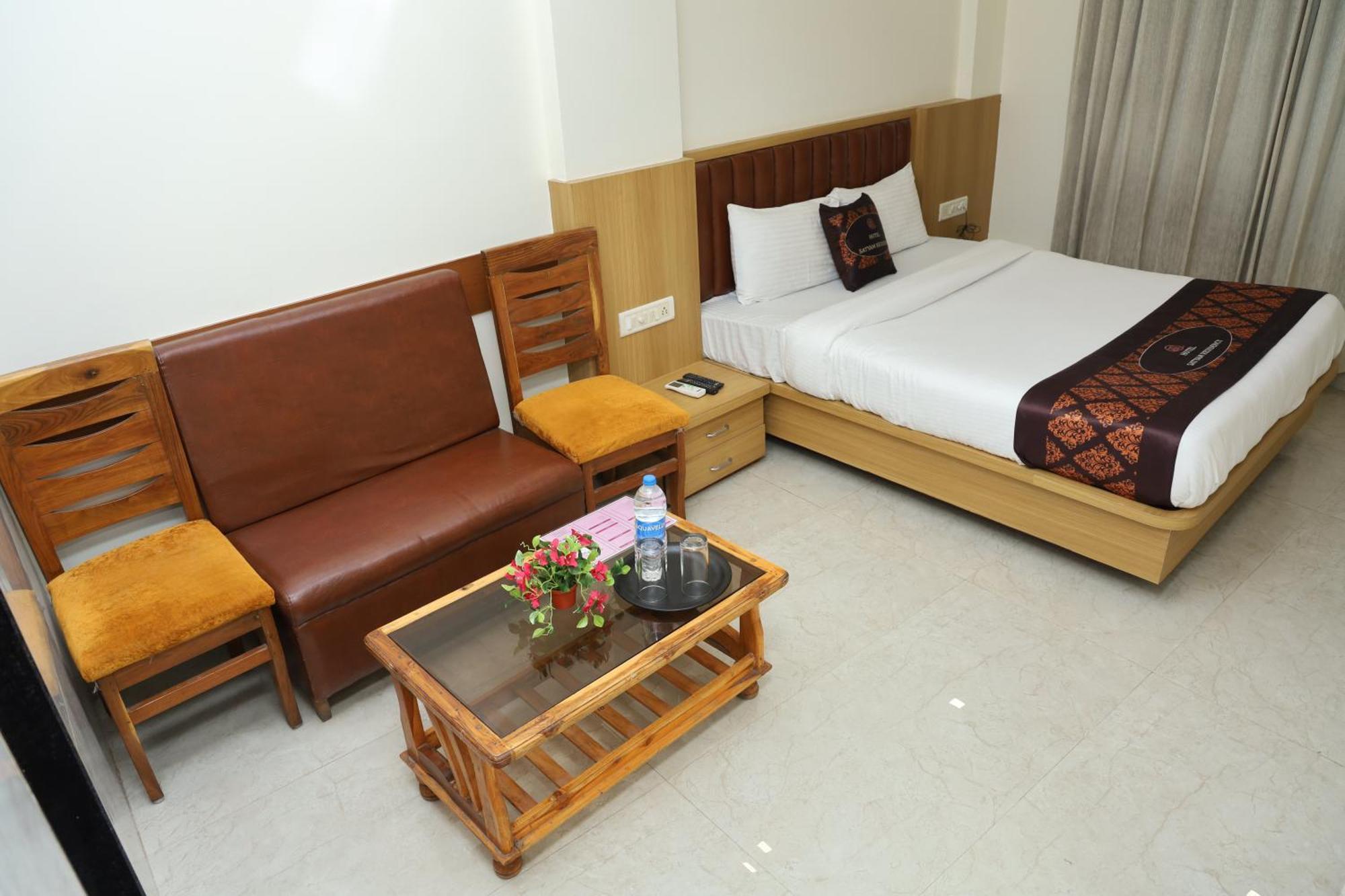 Hotel Satyam Residency Navi Mumbai Extérieur photo
