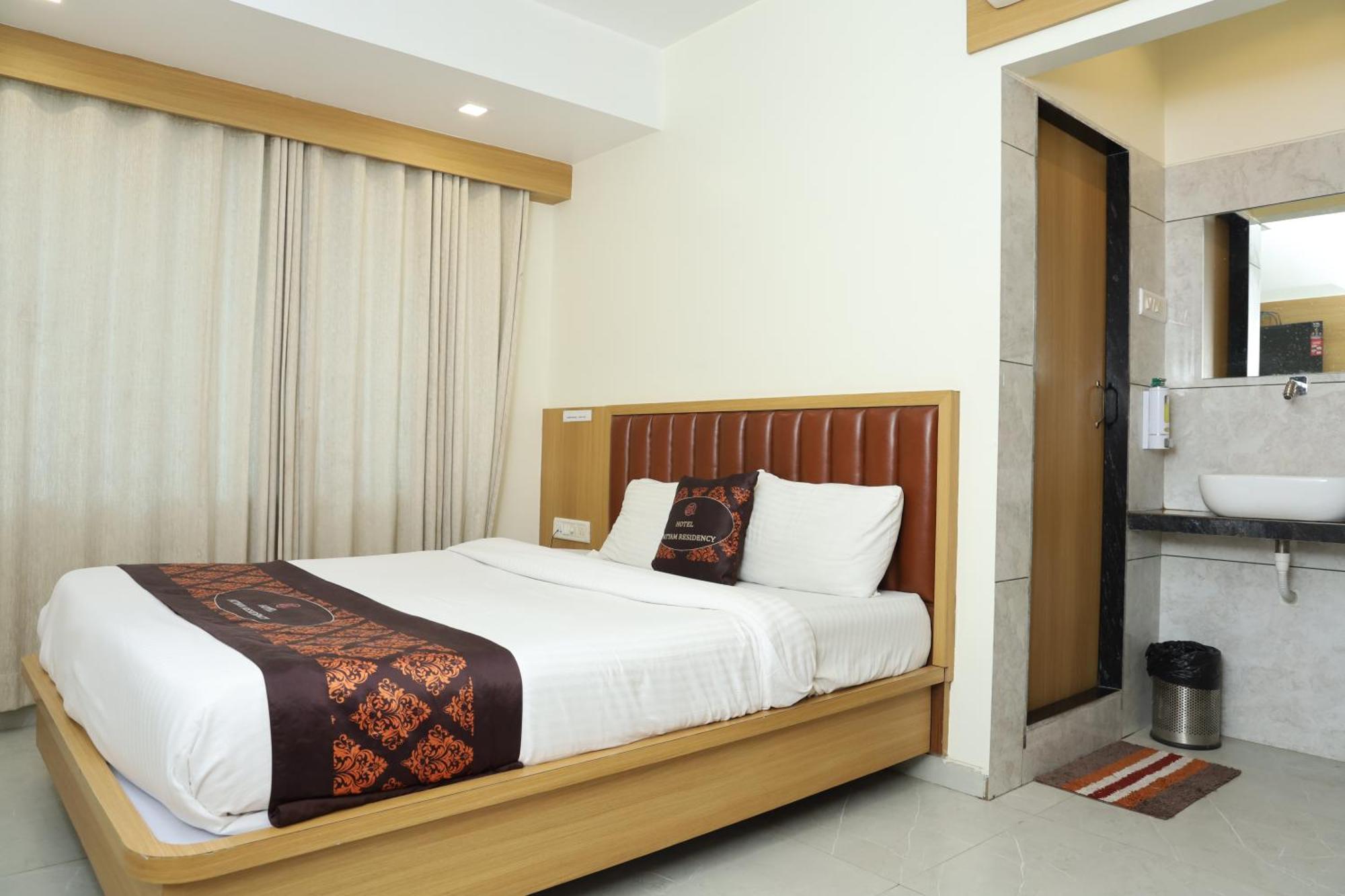 Hotel Satyam Residency Navi Mumbai Extérieur photo