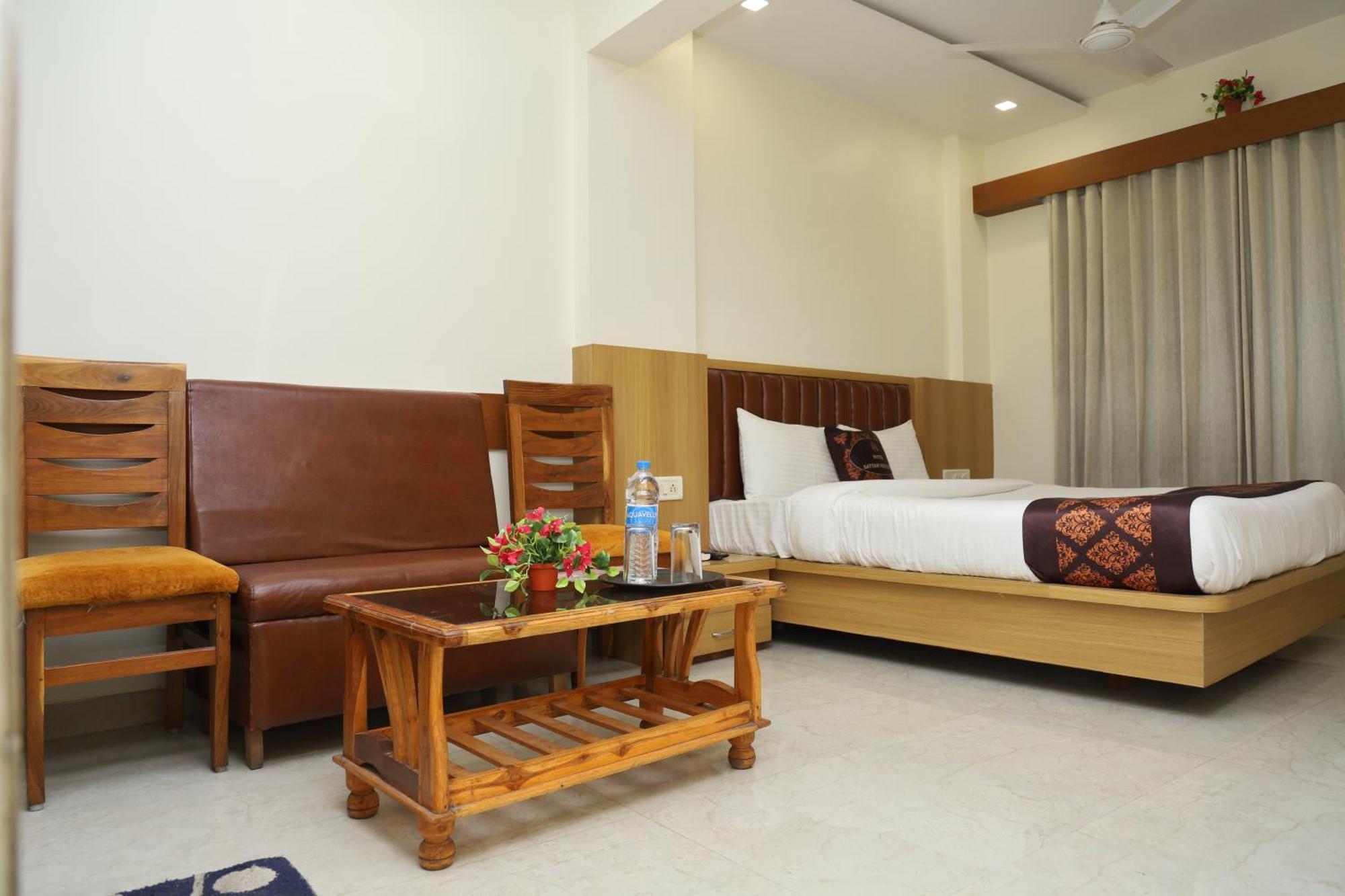Hotel Satyam Residency Navi Mumbai Extérieur photo