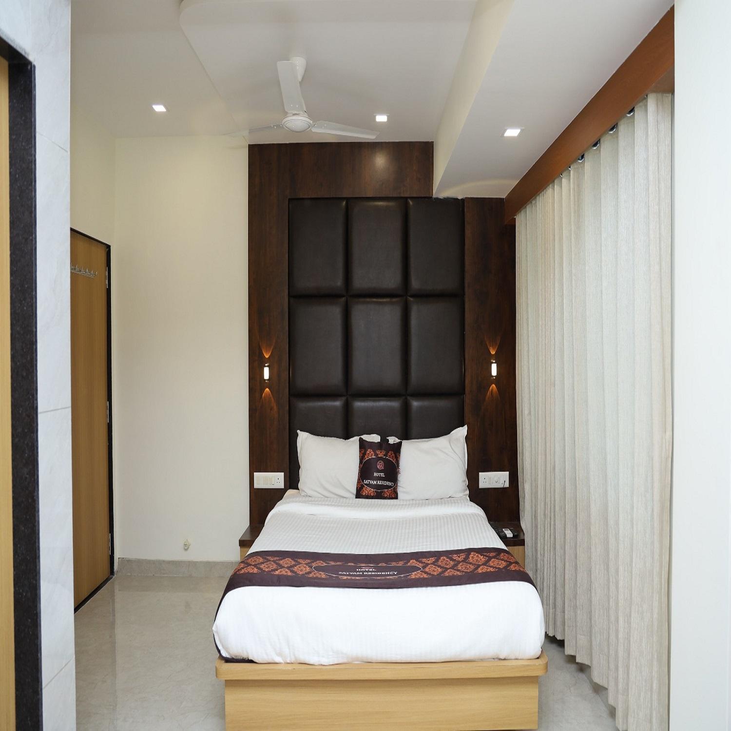 Hotel Satyam Residency Navi Mumbai Extérieur photo