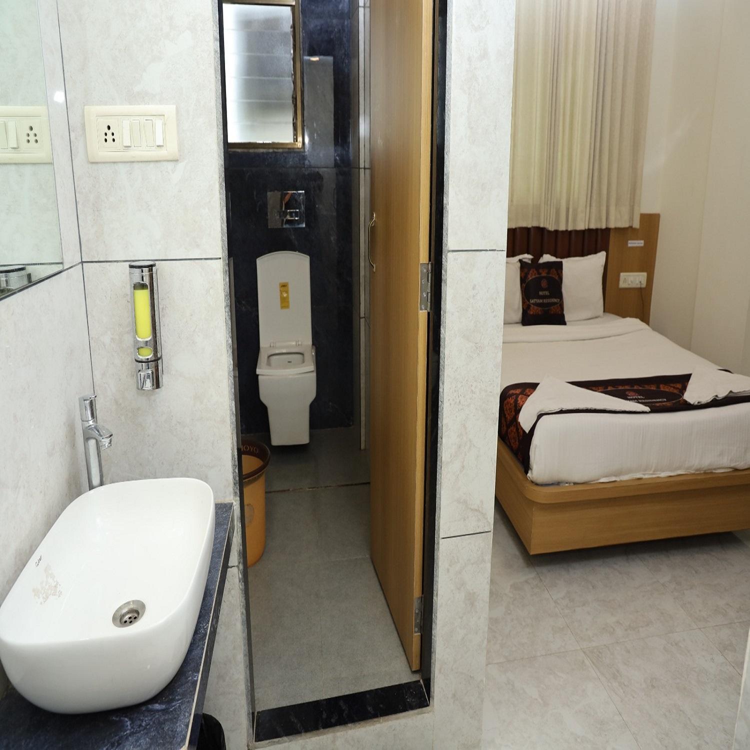 Hotel Satyam Residency Navi Mumbai Extérieur photo
