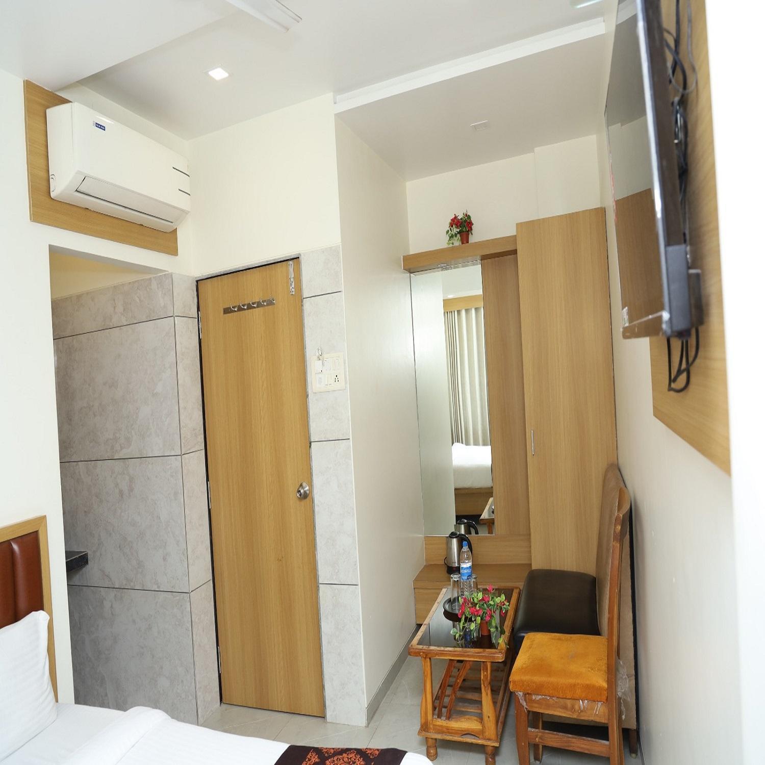 Hotel Satyam Residency Navi Mumbai Extérieur photo